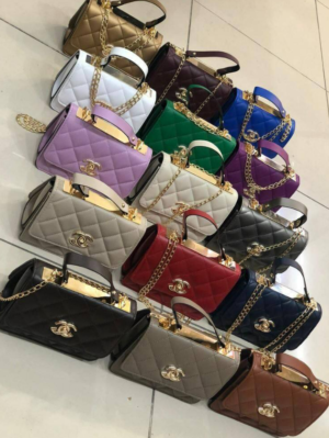 Woman bags & purse pallets